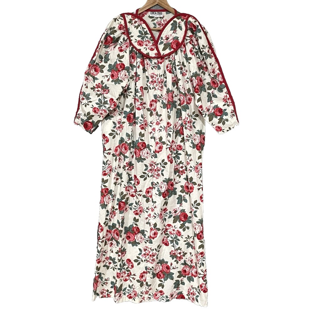 Vintage 90s Cottagecore Long Housecoat Robe Womens S Floral Roses Made in USA